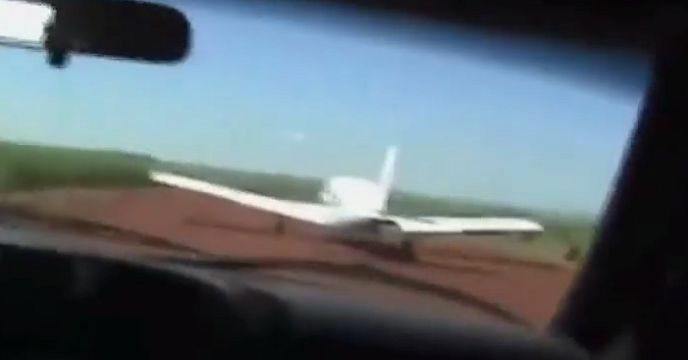 Watch Brazilian Police Aggressively Take Down Drug Smuggling Plane
